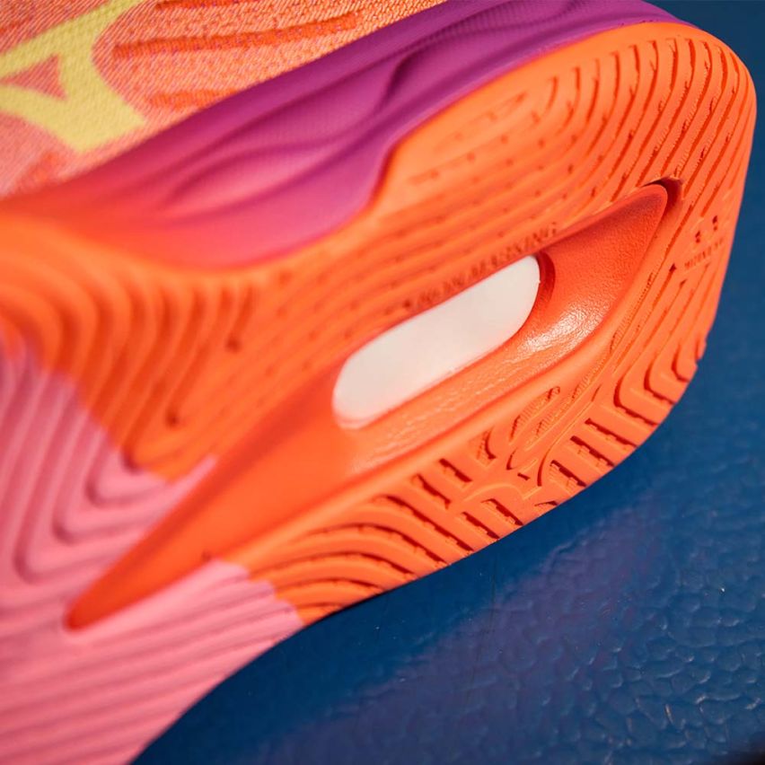 Mizuno Wave LUMINOUS ELITE Special Edition