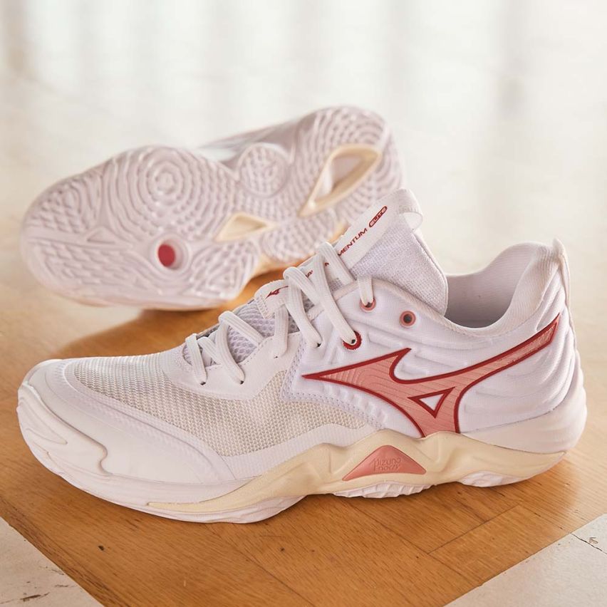 Mizuno Wave MOMENTUM ELITE white/rose elegance/lava falls
